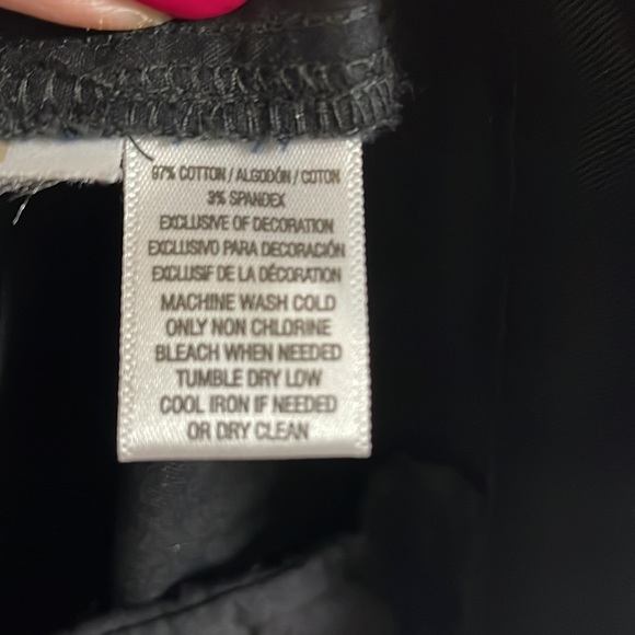 LOFT Black shorts with embroidery . NEW condition . NEW without tags . SZ 14 - Picture 5 of 5